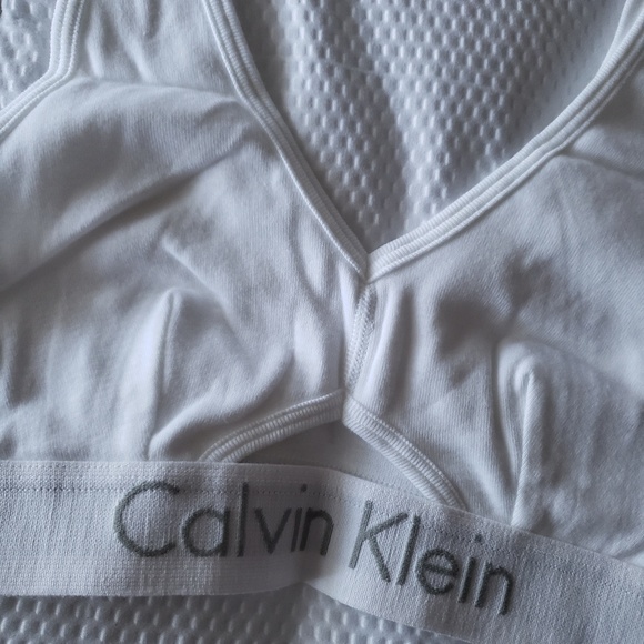 BRAND NEW CALVIN KLEIN UNLINED BRALETTE SIZE S - Picture 5 of 6